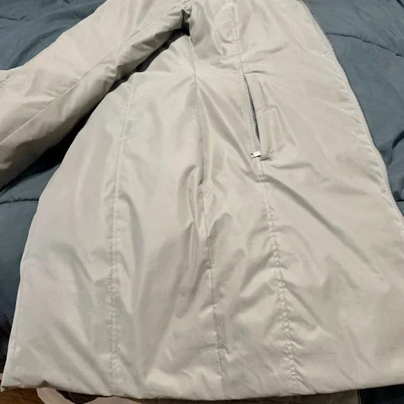 EUC ARITZIA WaterProof St. Moritz Parka*The Most Beautiful, Warmest Coat Ever!* - Picture 10 of 16